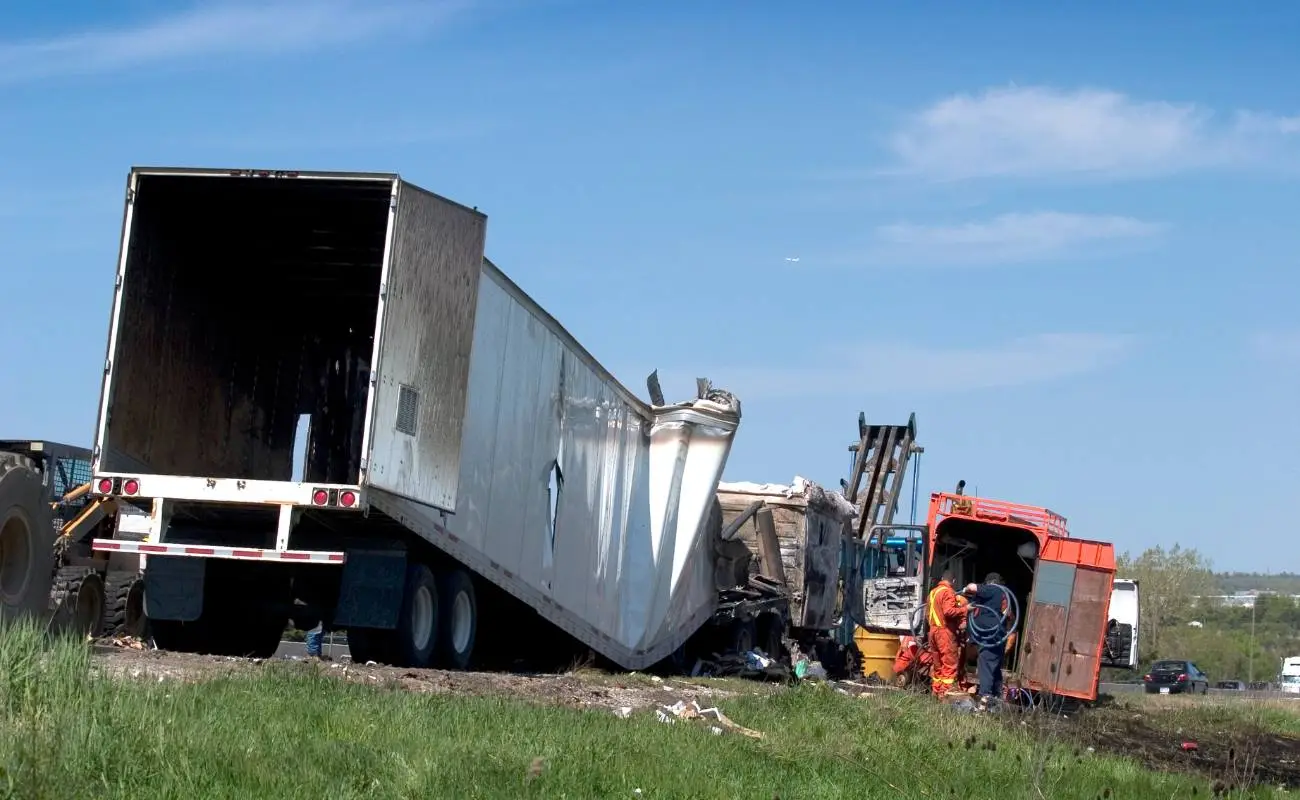 what to do after a semi truck accident